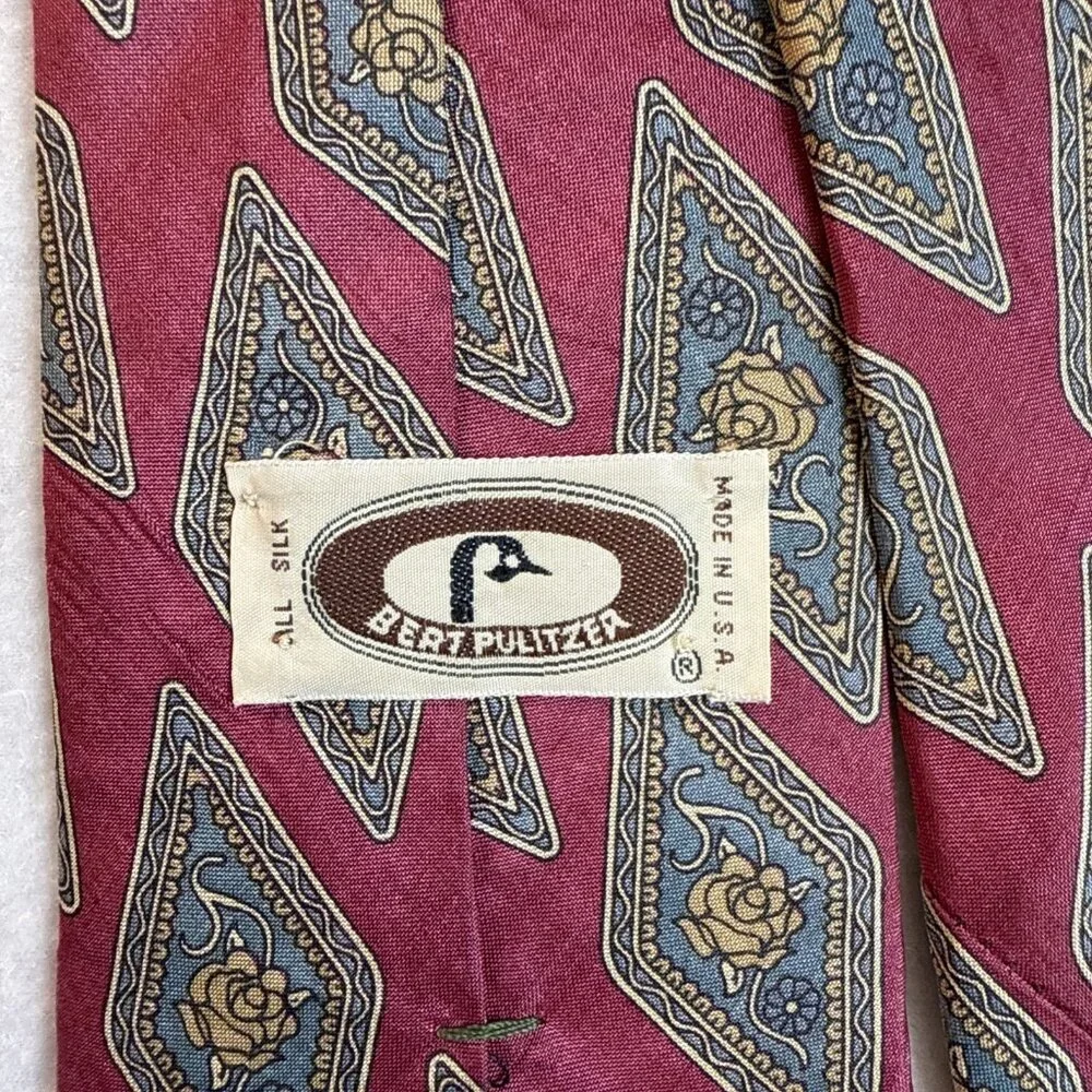 Vintage Bert Pulitzer Neck Tie Burgundy With Roses Pattern 100%‎ Silk 59